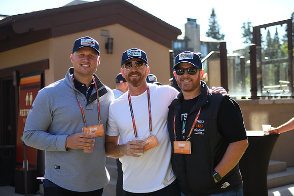 2B4_4174