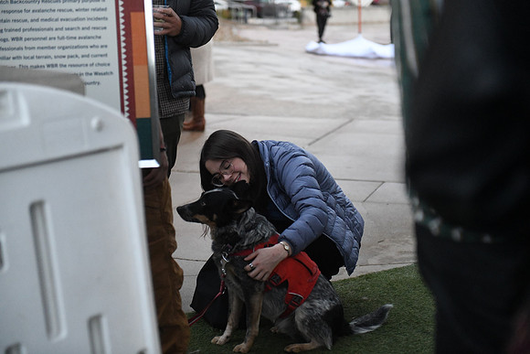 2B4_5860