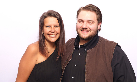 2023-12-08_19-21-20_1